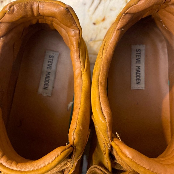 MEN “Steve Madden” Tan Velvet hi-top sneakers Sz 13 - Picture 2 of 5